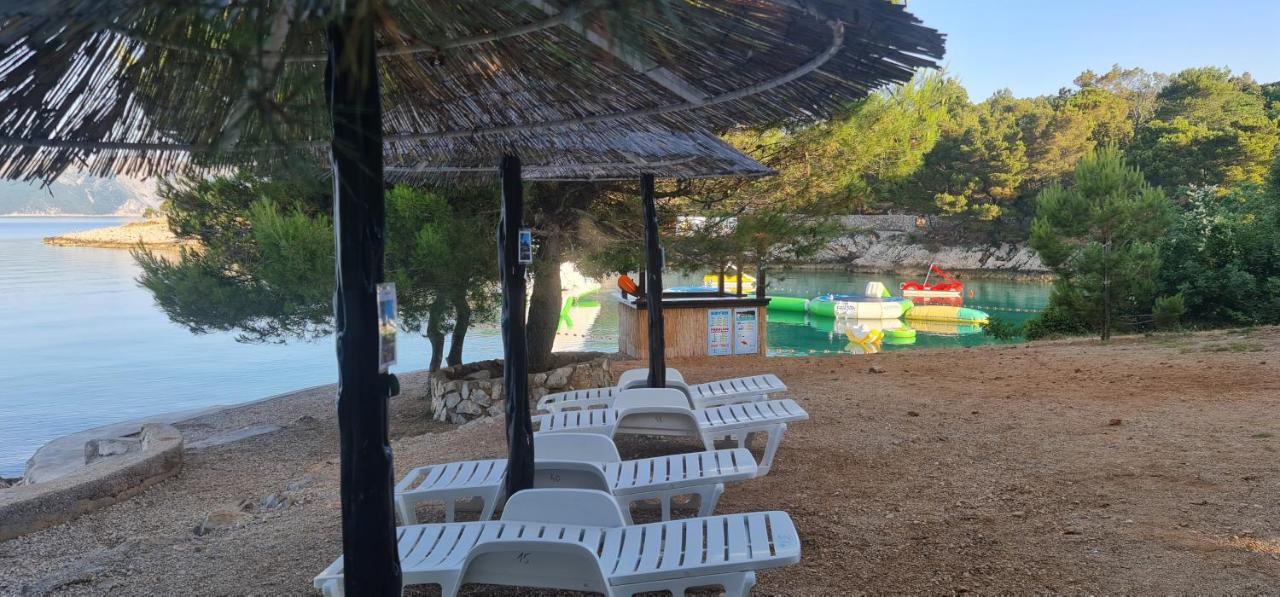 Apartments Villa "Aurea" With Pool Krk Town Extérieur photo
