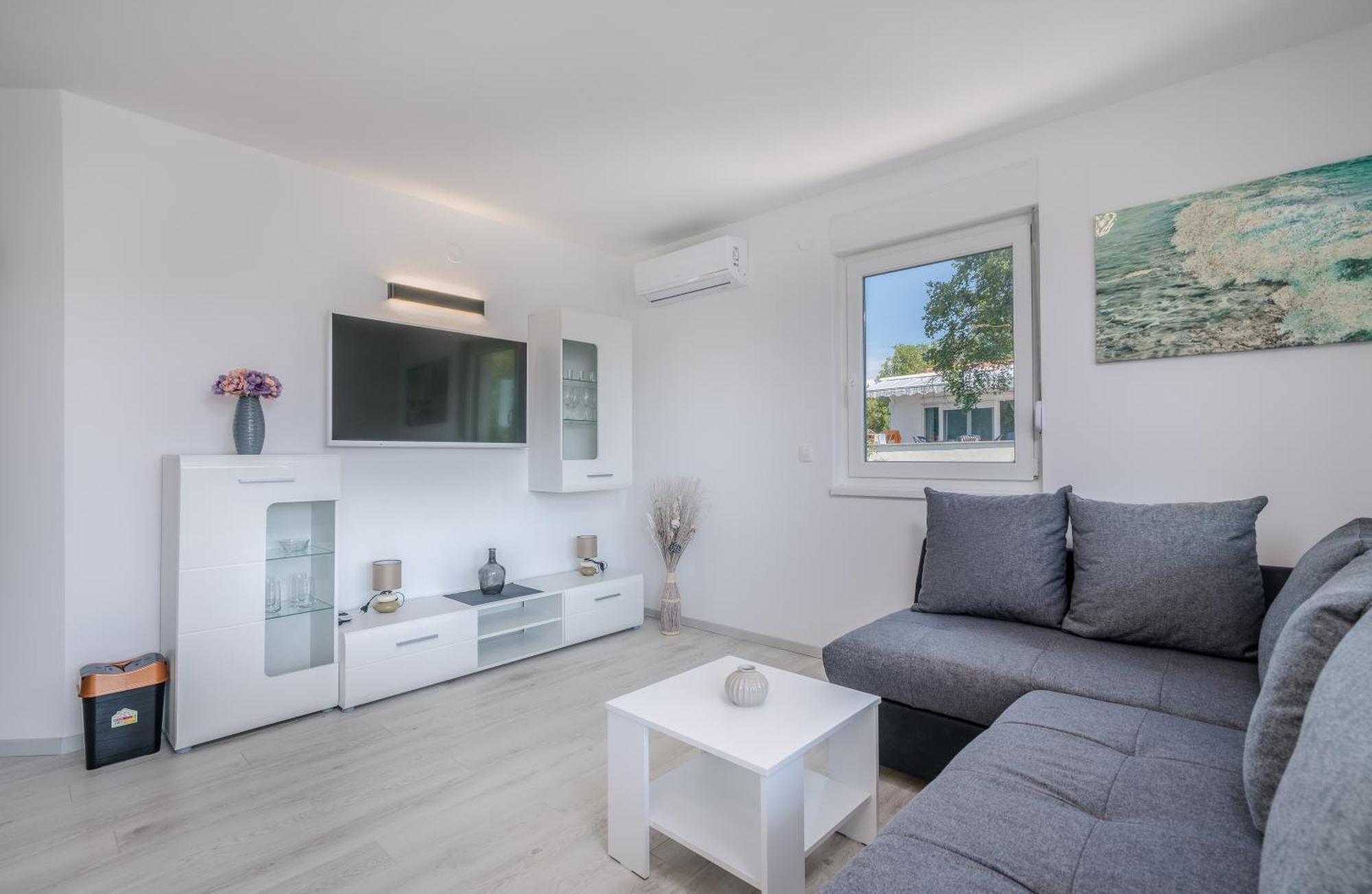 Apartments Villa "Aurea" With Pool Krk Town Chambre photo